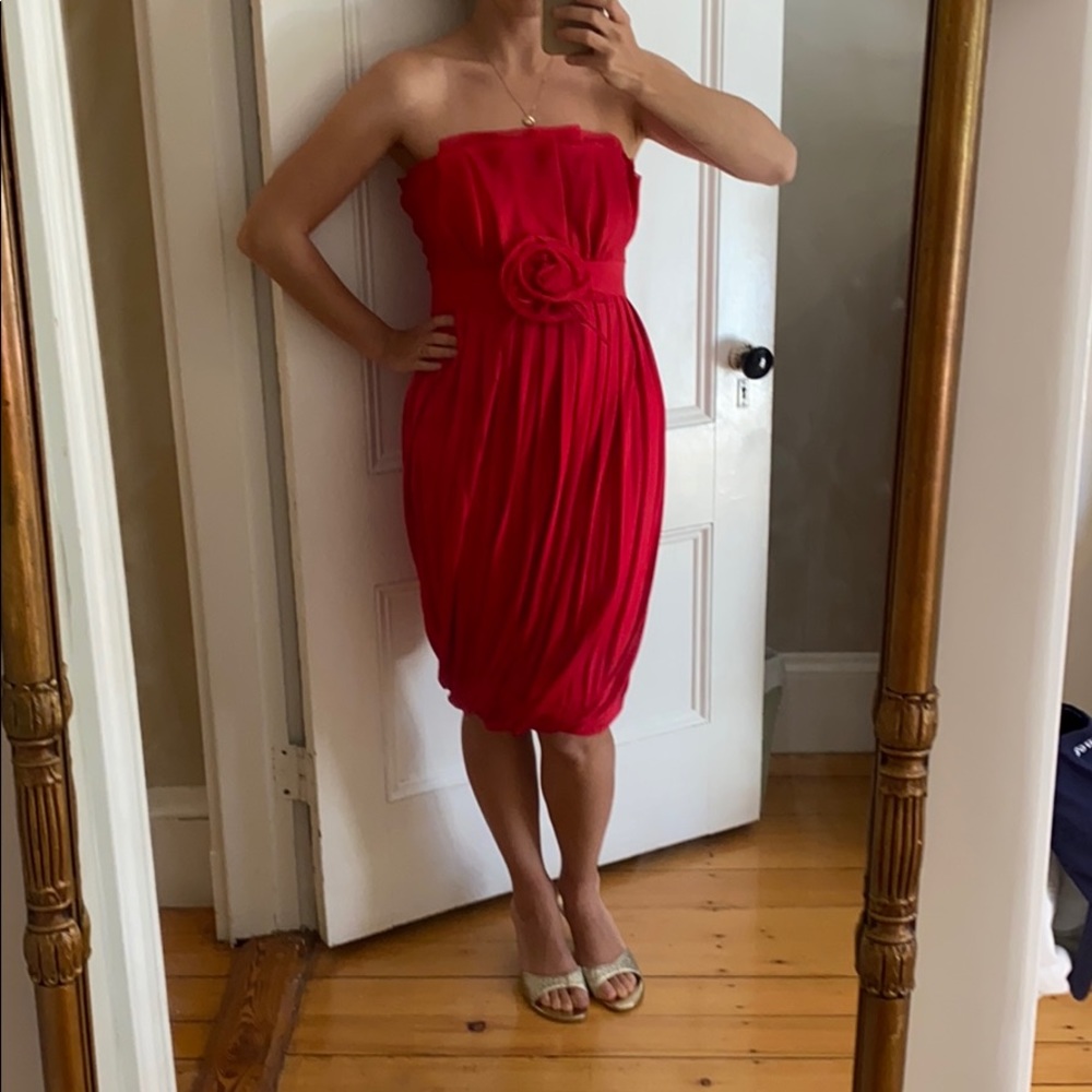 Tulip top bouncy red dress size 4